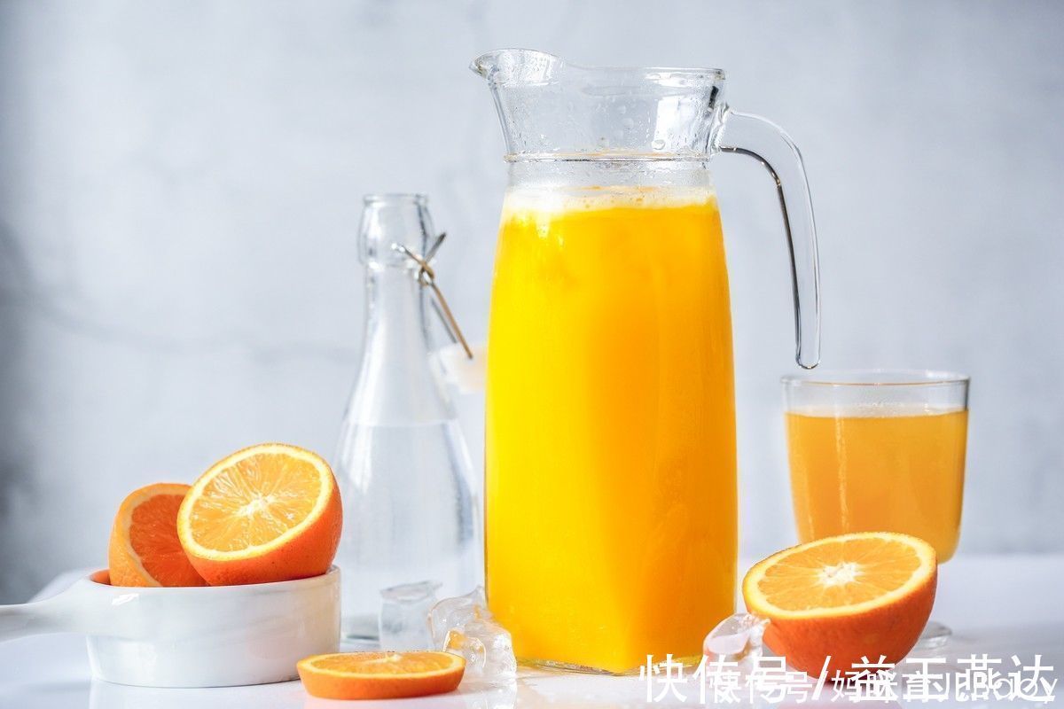 蜂蜜|宝宝开启辅食生活,妈妈要牢记六种食物,不能随便添加到娃的碗中