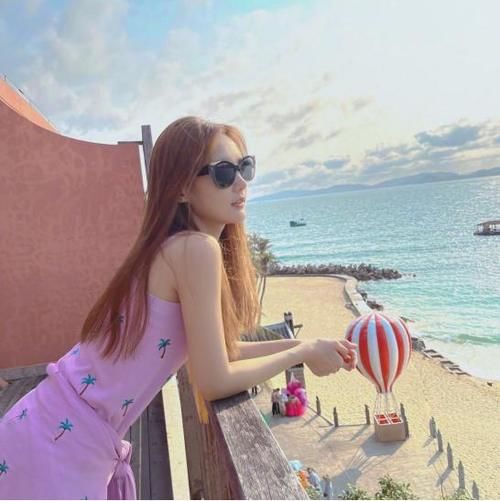 发色有多重要？万年不火的她换了发色秒变仙女！