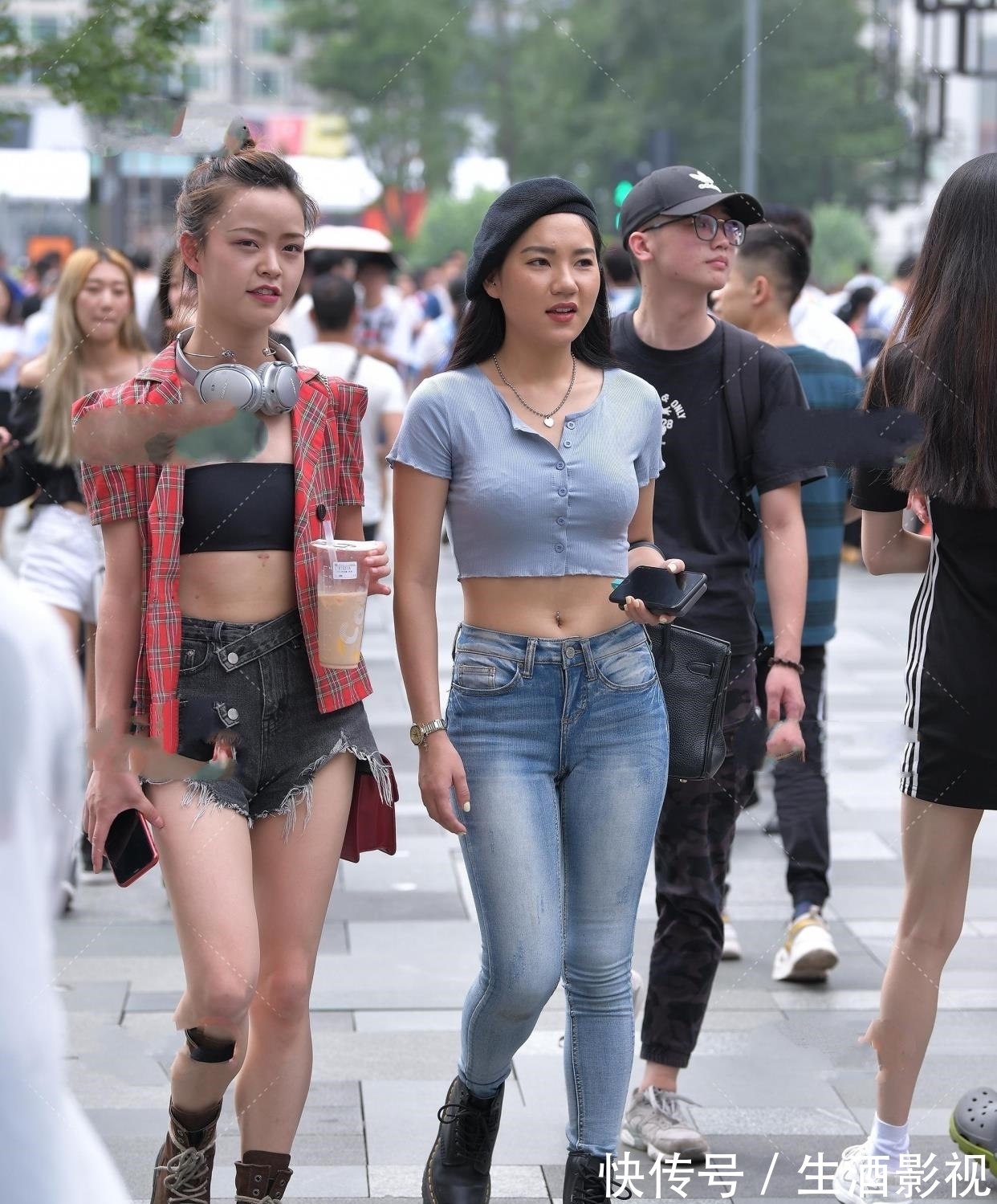 短裤|牛仔裤配衬衫,搭配漂亮,女神时髦的穿衣风格