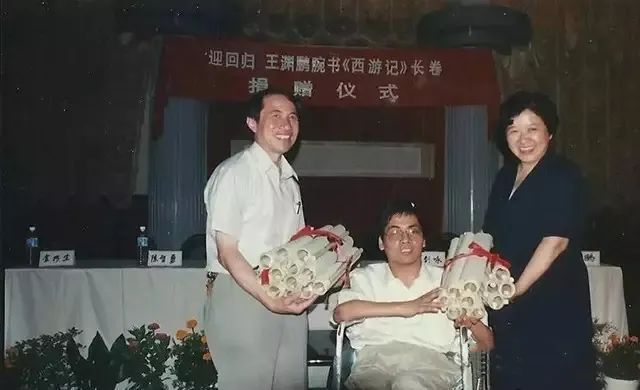 金刚经@高位瘫痪男子靠一支笔,被亚残运会选中,网友直呼:牛