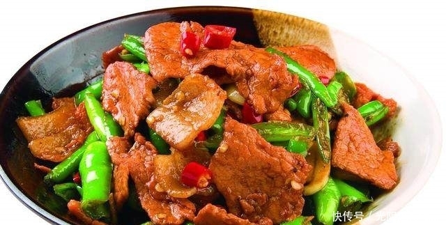 汤汁|最下饭的10种盖浇饭，吃饱了看着都会饿，最后4个最实惠