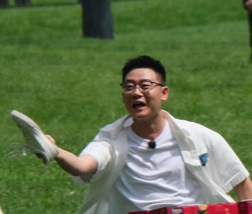 哈尔滨站|《德云斗笑社》录制中，副总栾云平更新动态，疑曝光首位淘汰选手