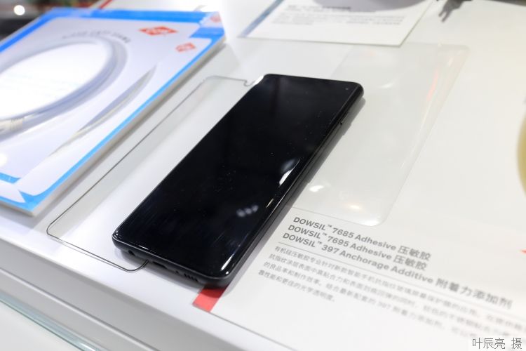 手机|颈椎病、腱鞘炎、视力障碍……人手一个“致残”工具，你也有