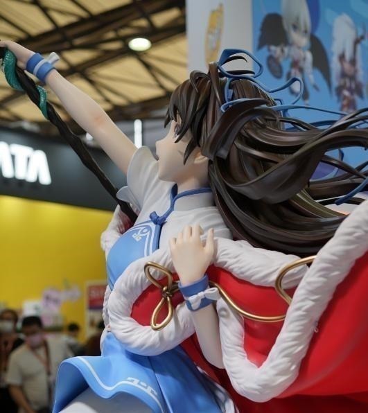 路人女主的养成方法|国产ACG也要出等身大手办!和真人一样大小,估计要十几万