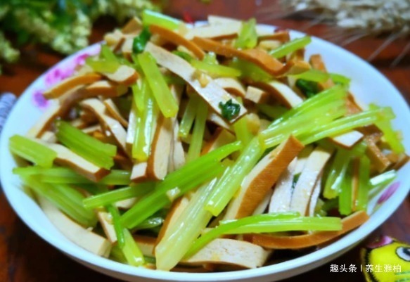 香干|女性不想肚子鼓鼓,推荐3道菜,每天换着吃,排毒清脂,效果好