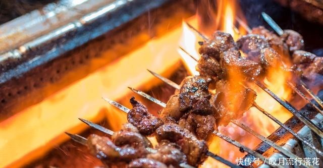 吃烧烤想要不翻车，“隐形贵菜”不要拿，不懂太可惜了