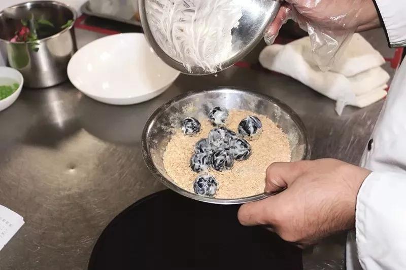 马上过年了,10道精致凉菜,款式新颖,型味俱备!