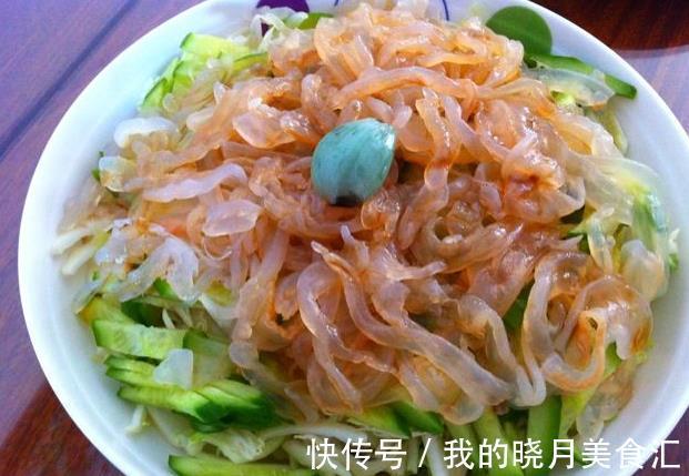 海蜇皮|这菜七月要多吃,热量低含钙高,简单一拌特好吃,爽口开胃又下饭