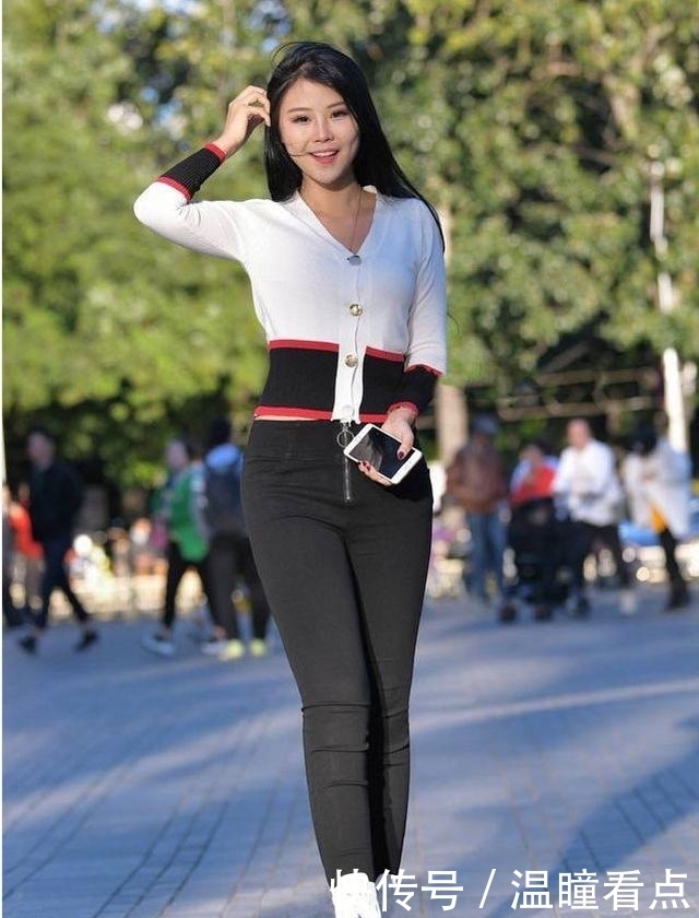 牛仔裤|牛仔裤简约而不失气质感,让你看上去格外的有魅力