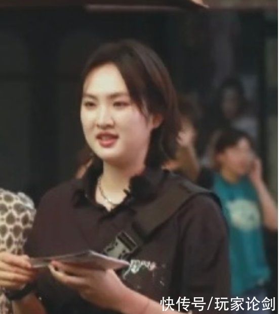 丁真|《中餐廳5》路透，全員穿復(fù)古風(fēng)服裝，這個飛行嘉賓來頭可不小