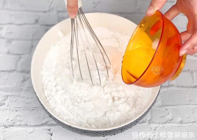 糯米粉|紫薯只会煮着吃教你一招,一蒸一卷超省心,香甜软糯吃上瘾