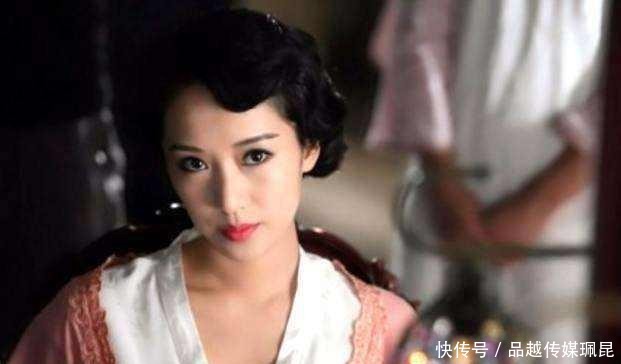 黄金荣为了露兰春,不惜赶走结发妻子,却落得个人财两空的下场