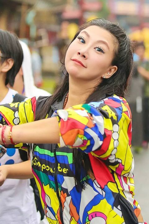 麻辣姐|范湉湉加盟全员加速,金牌辩手变身欢脱游戏玩家