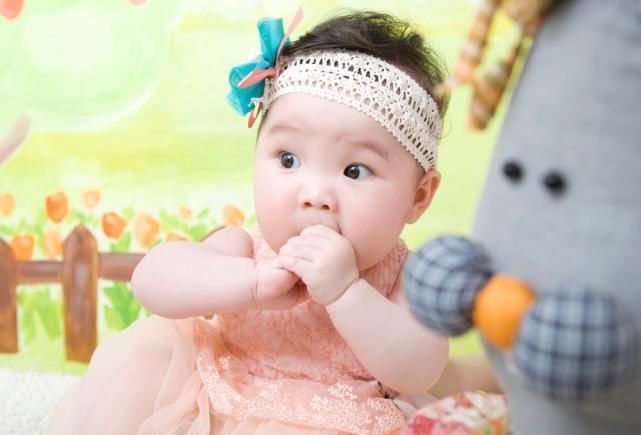 发育|抓住大脑发育的3个关键时期,正确刺激大脑发育,宝宝会更聪明