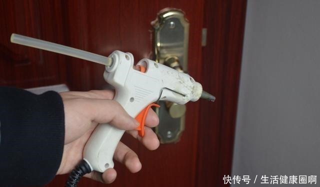 实用|门把上涂点热熔胶太实用了，我也是刚知道，看完赶紧告诉家里人