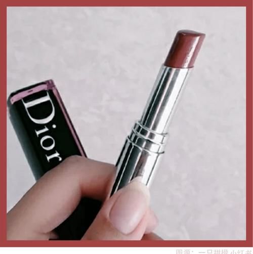 别犹豫，教你以茶治茶的8款春夏口红来啦！