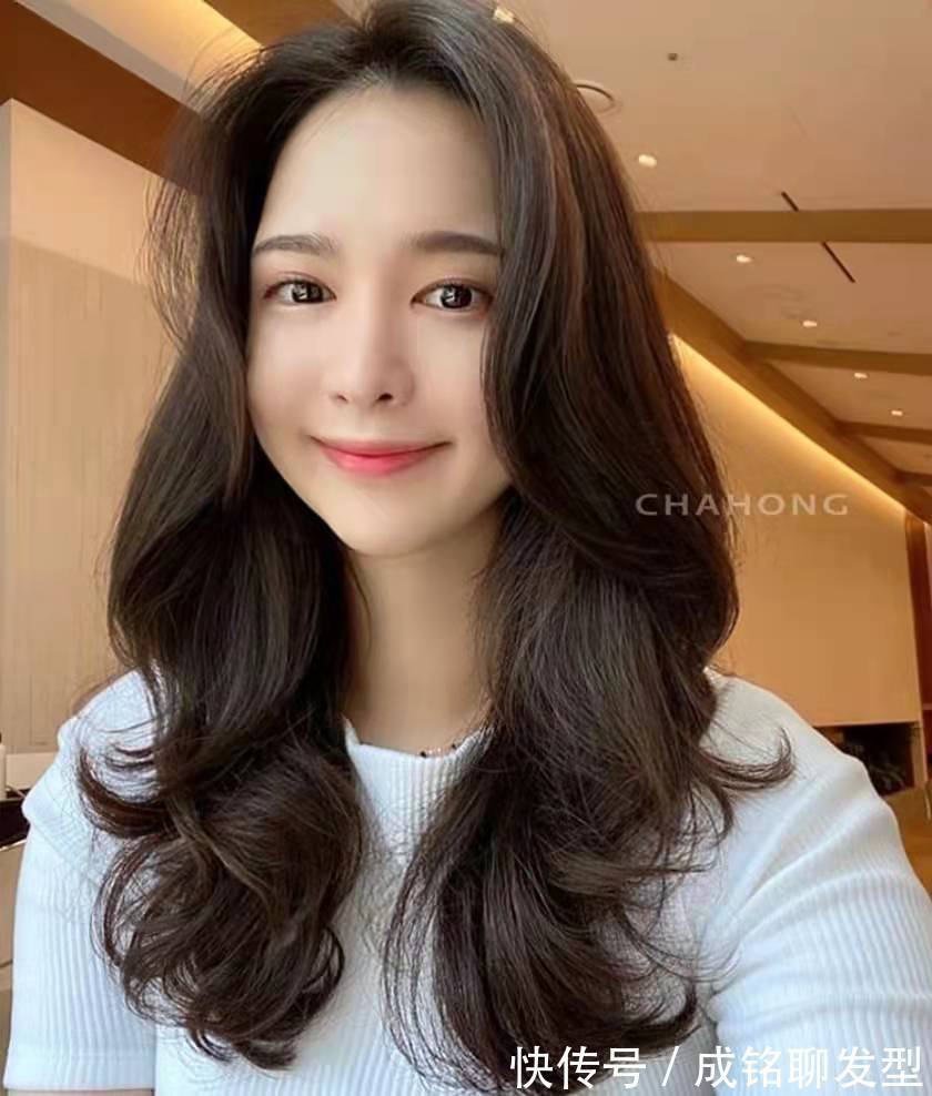 打理 烫法式卷步步惊云,烫羊毛卷大型翻车,还是“造型烫”比较靠谱