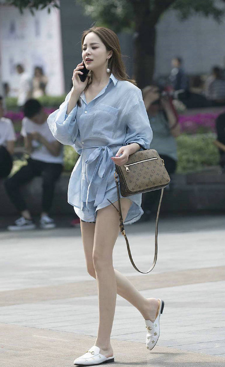 小姐姐|粉色连衣裙的小姐姐,曲线玲珑的好身材,感觉真的是妙极了