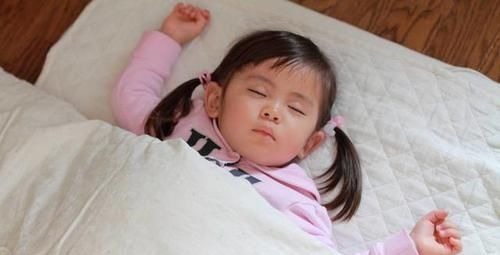 睡眠|午睡和不午睡的孩子,长大后哪个聪明答案可能跟你想的差别很大