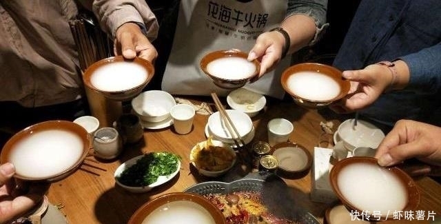 辣锅|吃火锅时,矿泉水解辣排名垫底,第一却是“它”,让人难以理解