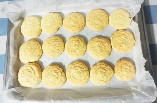 酥脆|孩子爱吃的零食，酥脆曲奇饼干，不需要什么技术，简单一拌就好！