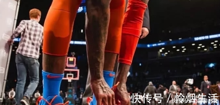 nike 怎样在大学打球吸引女生注意?这5双高颜值球鞋必不可少!