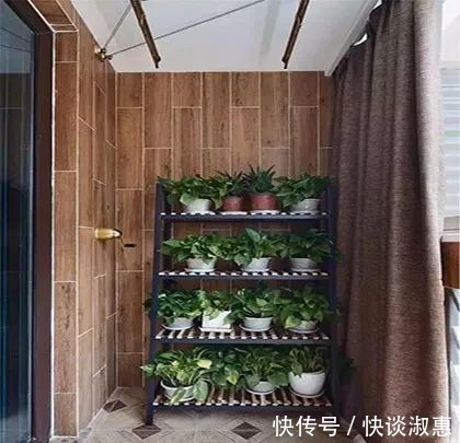 收纳|晒晒朋友刚入住的新房，全屋打满收纳柜，最大的亮点居然是阳台！