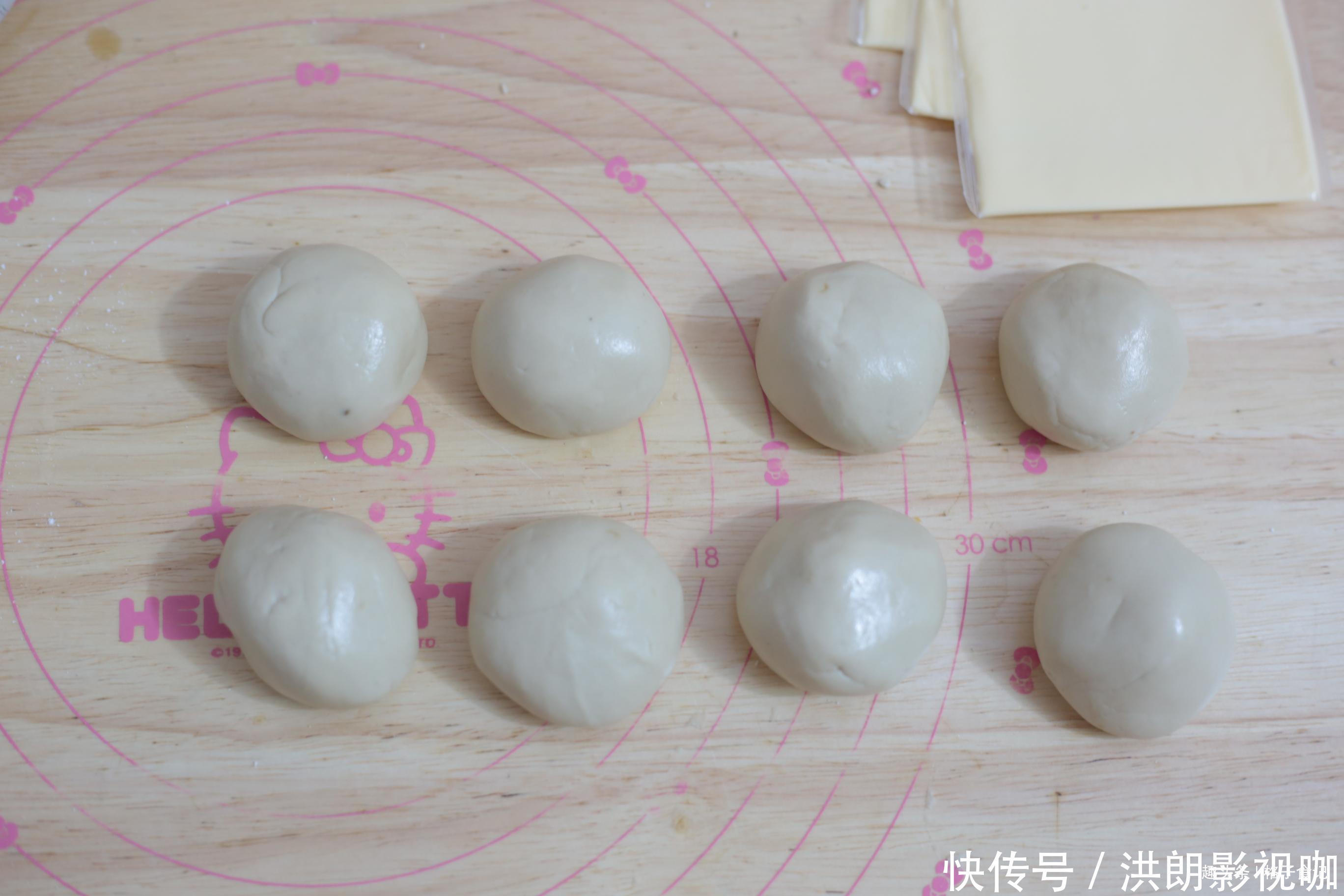 做法|糯米粉最好吃的做法,香甜软糯,咬一口还会爆浆,越吃越过瘾,赞