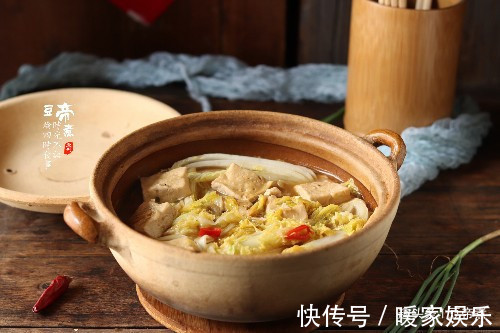 此菜省钱又好吃，端上桌就吃光，亲民美食一锅烩，老人孩子该多吃