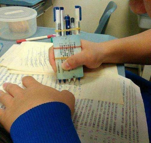 学习习惯|儿子被罚写“罗”字,宝妈拍照上传朋友圈,亲戚:这字会跳舞