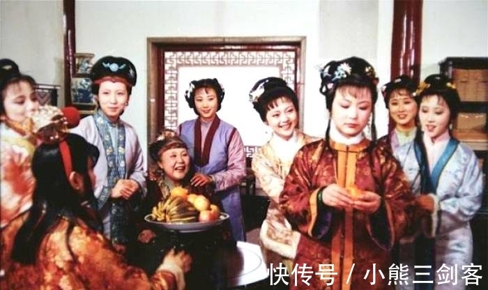 湘云!红楼梦:史湘云为何经常被接来接去?背后藏着贾母和史家的小心机