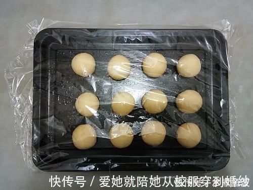 面团|以后面粉就这样做,加1个鸡蛋,不用烤不用蒸,比蛋糕都好吃