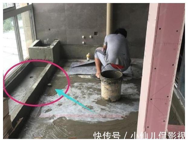 阳台|阳台进行一个小改动，秒变“休闲小花园”，有鱼有花，好看极了