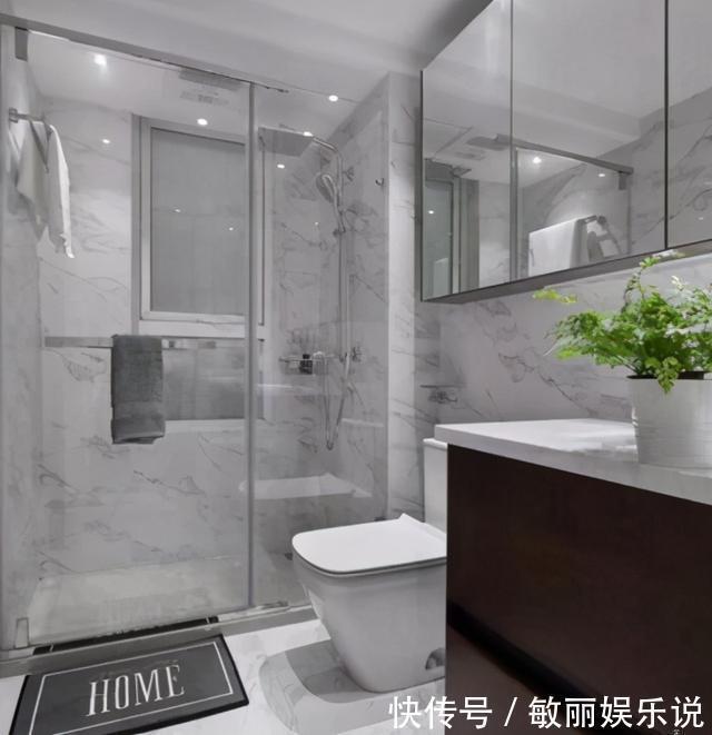 马桶用完后，马桶圈要扶起来吗？用对方法，卫生间才能干净卫生