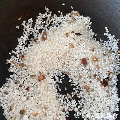 粉蒸肉才是“真正的补钙菜”！紫菜虾皮逗靠边站