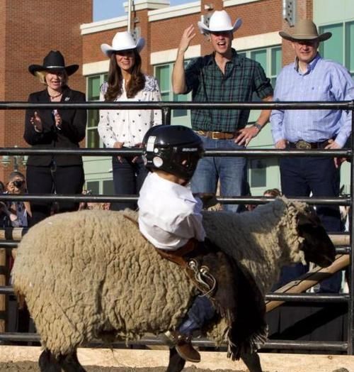 牛仔装|牛仔装怎么穿才好看,看小宋佳的牛仔私服搭配,时髦减龄又高级
