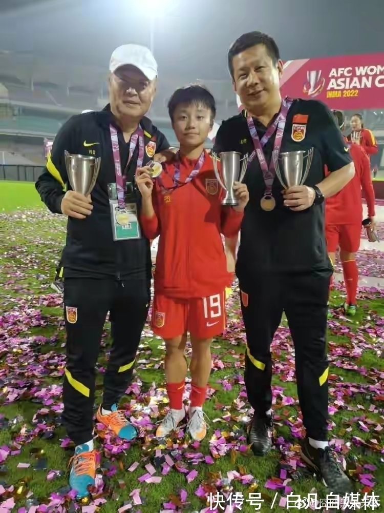 广州队|曝张琳艳被迫申请离开广州女足