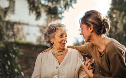 老家|老家拆迁分到160万,公婆全给了小叔子后,两手空空搬来我家住