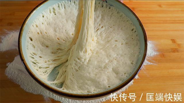 馒头|面粉别只是蒸馒头包包子，搅一搅，拍一拍，蓬松喧软有嚼头