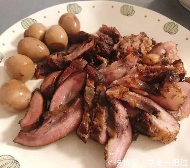 卤猪头肉的秘诀在这里，酱香味浓，肥而不腻，别有风味