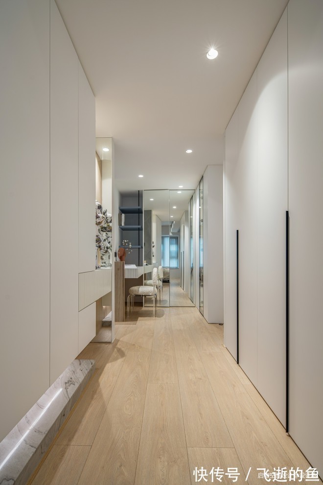 雾霾|雕塑玄关+进门卧室——“呵护型”色彩美家