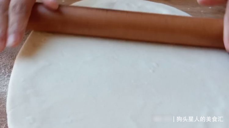 红豆酥饼的懒人做法，外面20块钱一斤，在家做成本不到5元，真香