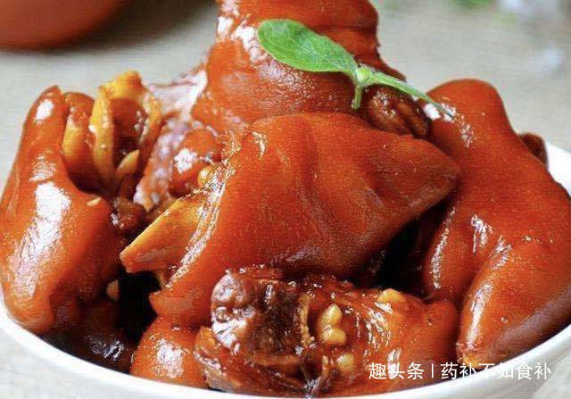 美味佳肴|女性40岁后多吃以下食物,补充胶原蛋白,可以美容养颜抗衰老