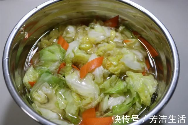 用量|家常泡菜做法，方法简单，晚上做早上就能吃，爽脆又开胃