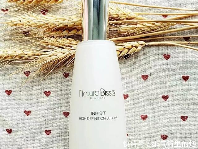 黑球|贵妇常用的四款“精华”,绿宝瓶滋润,黑球功能全,还有2款也不错