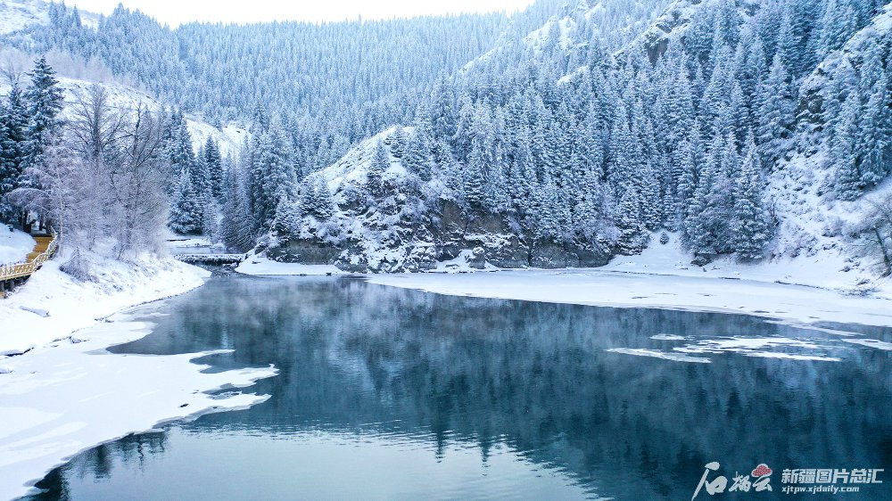 【图说新疆】新疆天山天池：水墨山河自天然