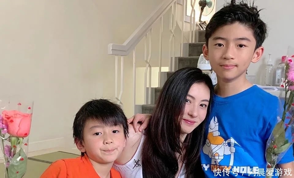 跑男|baby或将退出跑男,经纪人发文表达不满,上演现实版墙倒众人推