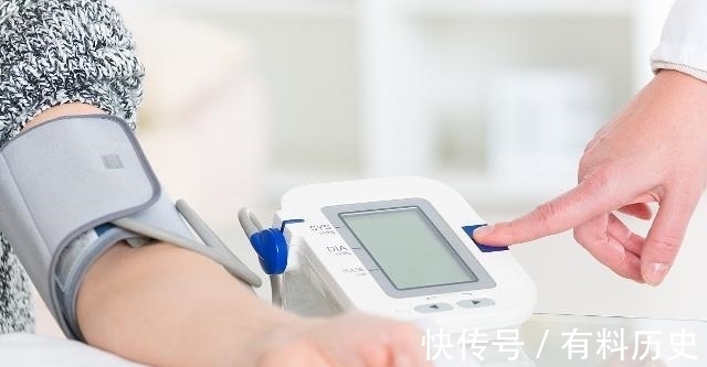 高血压|患高血压后,一天三餐应该怎么吃?吃饭时记住3点,血压不会高