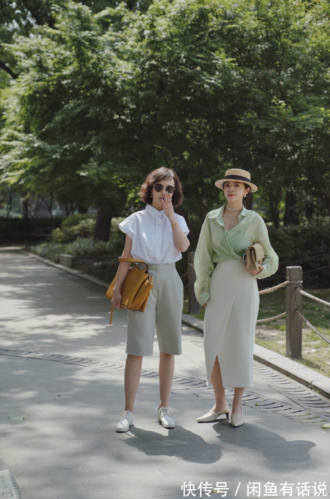 遮臀|三木妈妈的出游照太美了,简单的基础款穿得时髦上照,哪像50多岁