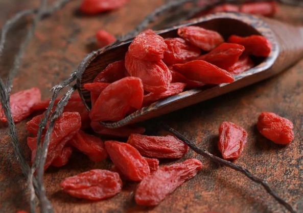 羊腰|枸杞配“它”胜羊腰,男性每日喝一些,妻子寸步离不开你